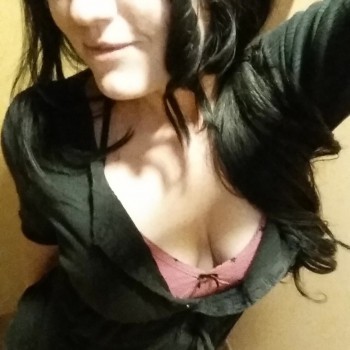 Sevgi - Femme trans à Contone Profil de Sevgi, 32 ans, Femme trans à Contone (Tessin)